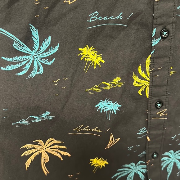 Denim & Flower short sleeve button up - Picture 3 of 3
